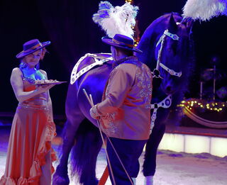 Weihnachtszirkus 2022 Göpppingen Zirkus Alaska