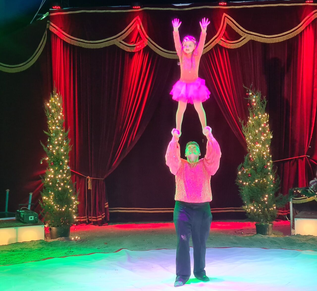 Circus Alaska Artistik Weihnachtsshow Göppingen
